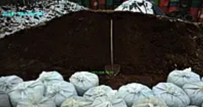 Перегной навоз  доставка есть мешках