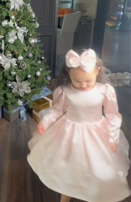 Продам  для девочки