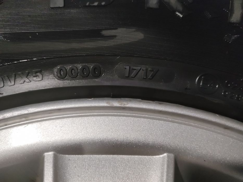 4 броя Гуми Vredestein 225/70/16