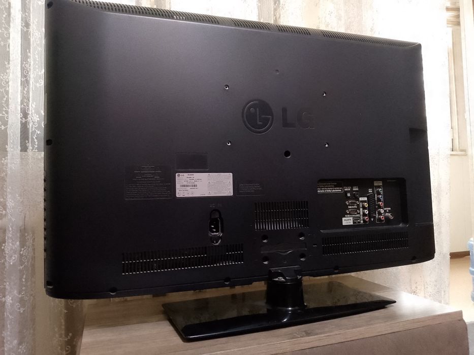 Срочно. Телевизор LG - 32LK330