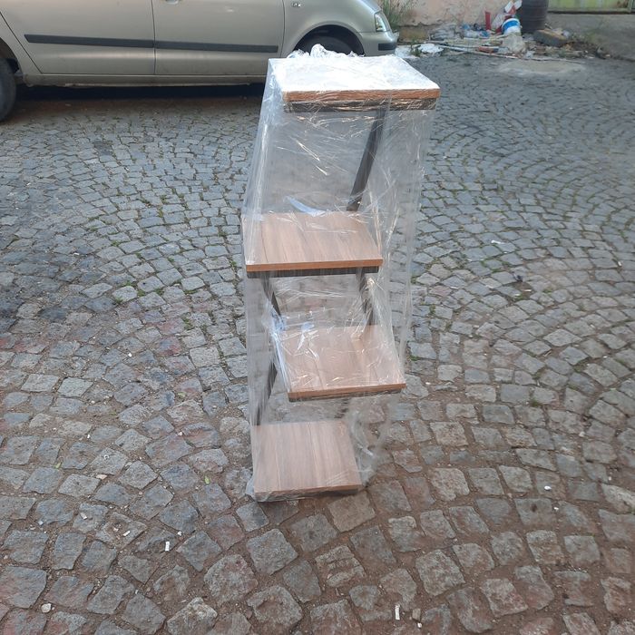 Маси и етажерки изработваме