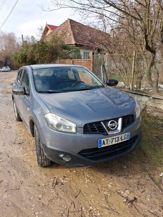 Vând urgent Nisan Qashqai 2011