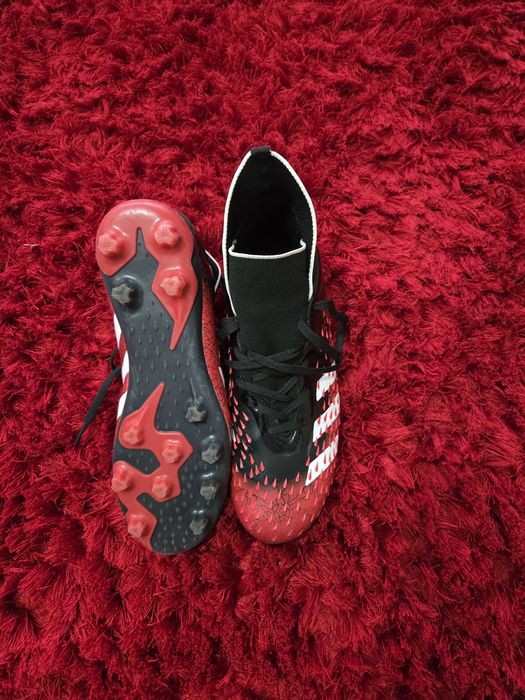 Ghete de fotbal  adidas