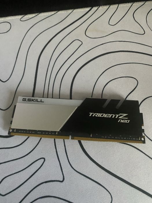 Оперативная память ddr4 2 штуки
