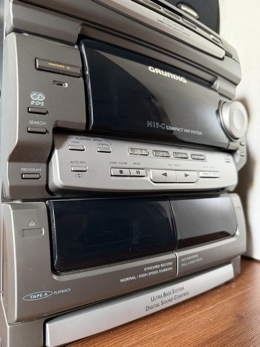 Магнитофон Grundig. В отличном состоянии