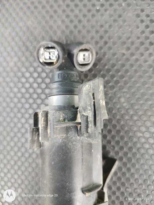 spalator far stanga,
 cod 8K0955101B,
 Audi A4 B8