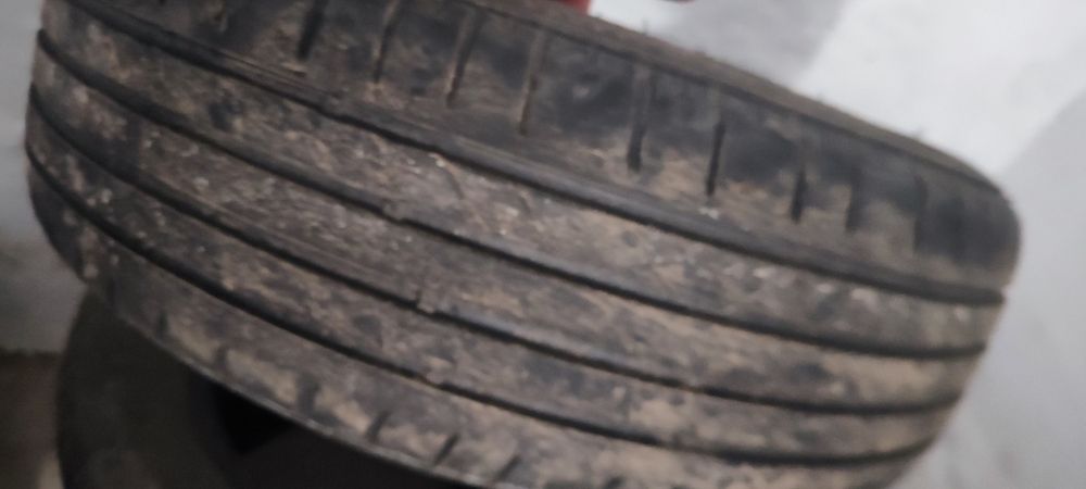 Продам летнюю резину б/у