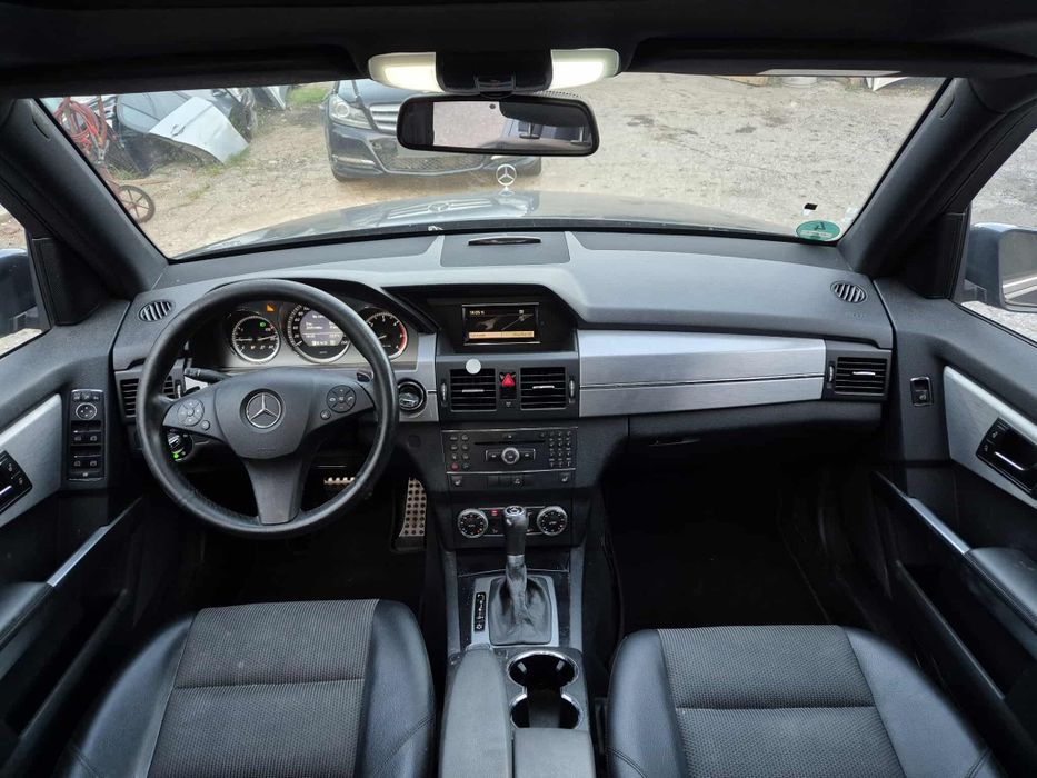 Mercedes GLK320CDI 224кс панорама черен таван ксенон автоматик НА ЧАСТ