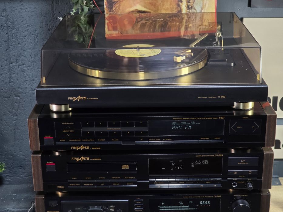 Linie audio FINEARTS amplificator A-905, deck CT-905, cd player CD-905, tuner T-907, pickup  TT-903, laterale lemn, premium hifi