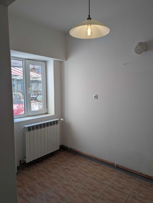 Ultracentral - spatiu de birou la parter cu acces facil din strada