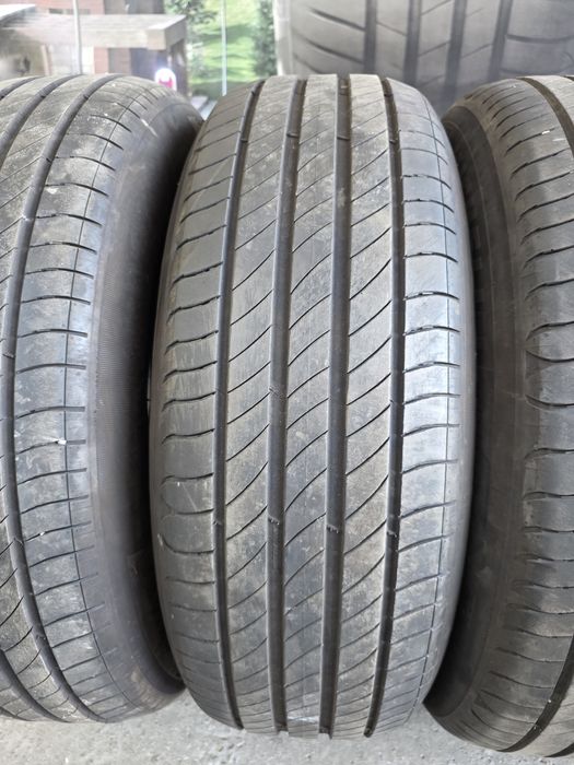 215/65/17 MICHELIN 4бр
