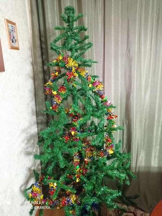 Ёлка искусственная