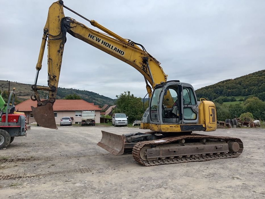 Devanzare excavator New Holland,Kobelco 235 sr