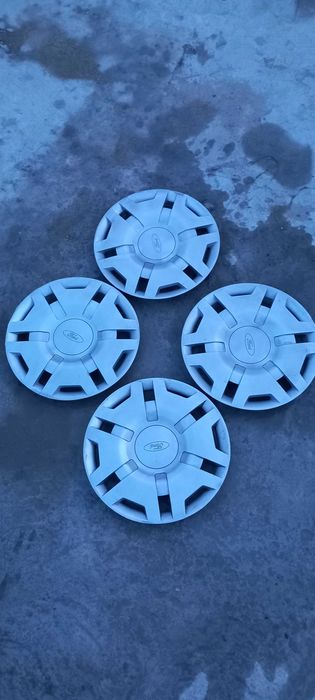 Оригинални тасове за форд фиеста 14 цола