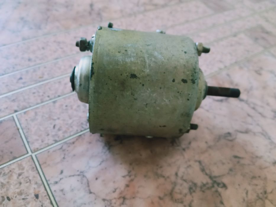 1000 необходимых  мелочей  СССР  и  другое.