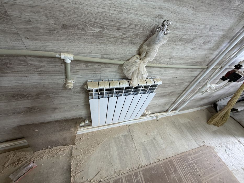 Сдам в аренду 2 гаража возле плазы