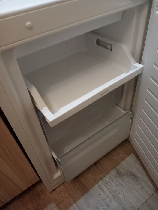 Срочно продам холодильник