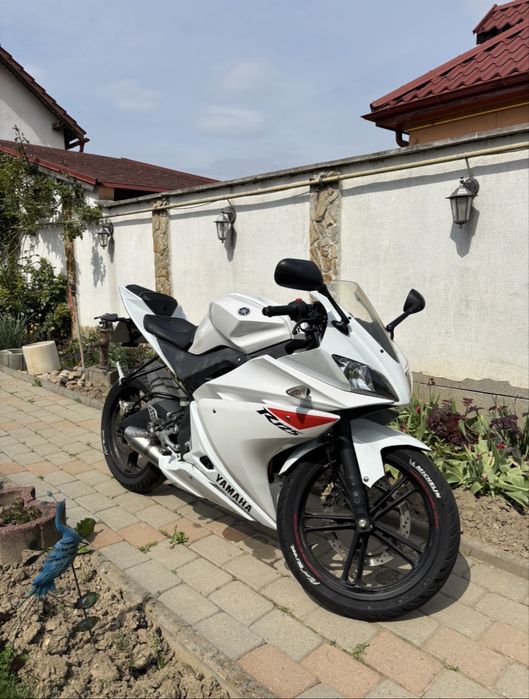 Yamaha YZF R125