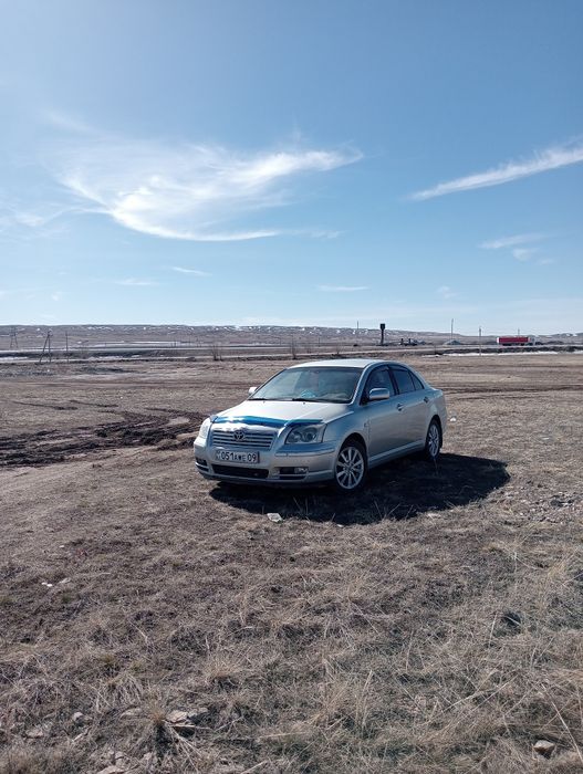 Продаю Тоуота авенсис 2003