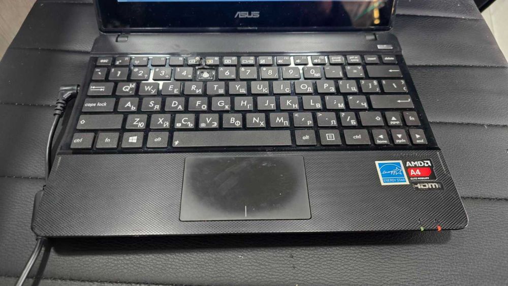 Лаптоп ASUS X102B Тъч скрийн