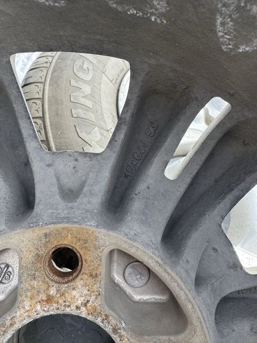 Резина с дисками 205/70/15