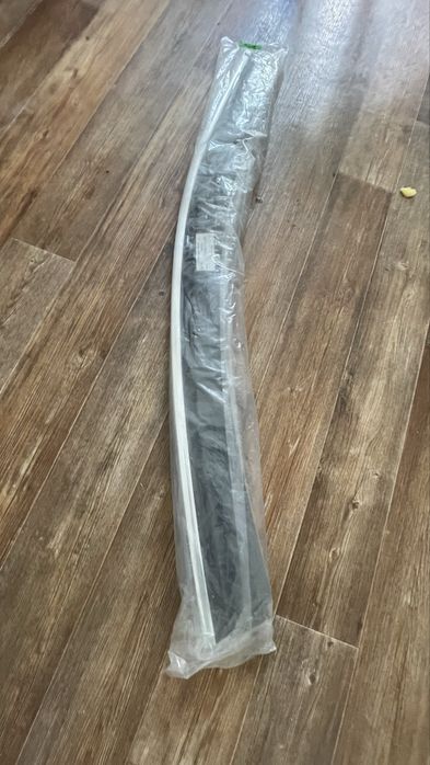 Продам ветровики на W 221