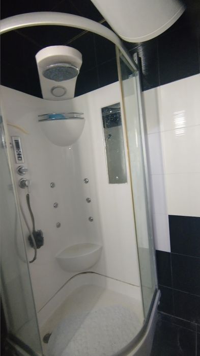 Гарсониера до парка и болницата