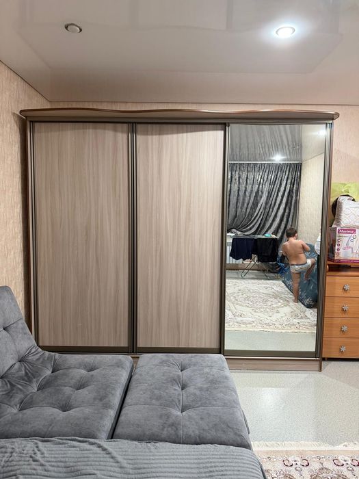 Диван ..пума .. длина 4 м