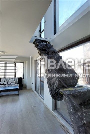 Продава се Тристаен апартамент в Благоевград, Широк център - 131 кв.м за 947 €/кв.м - Снимка #2