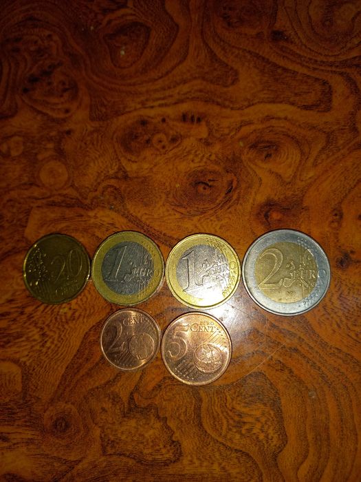 Vind  monede  din anul1943