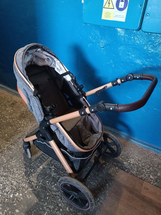 Детская коляска .