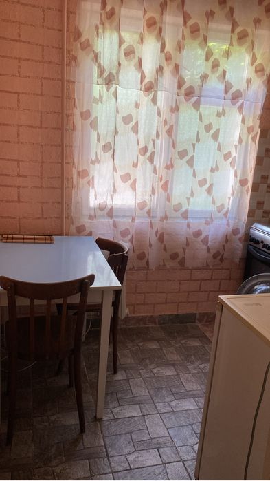 Сдам квартиру двухкомнатную