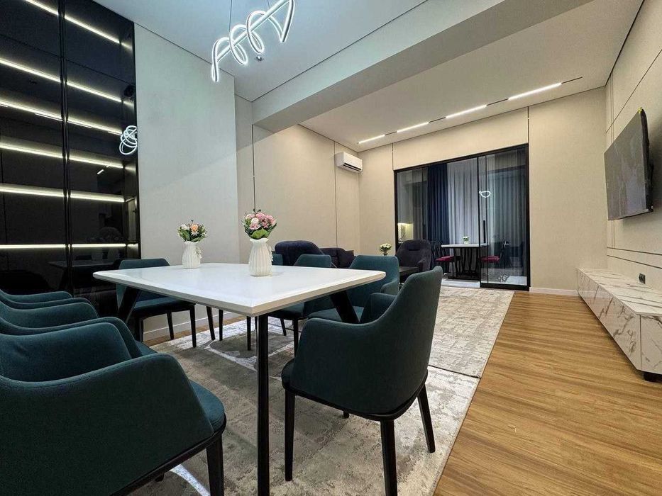 Квартира 102 м² с парковкой, ориентир Вундеркинд