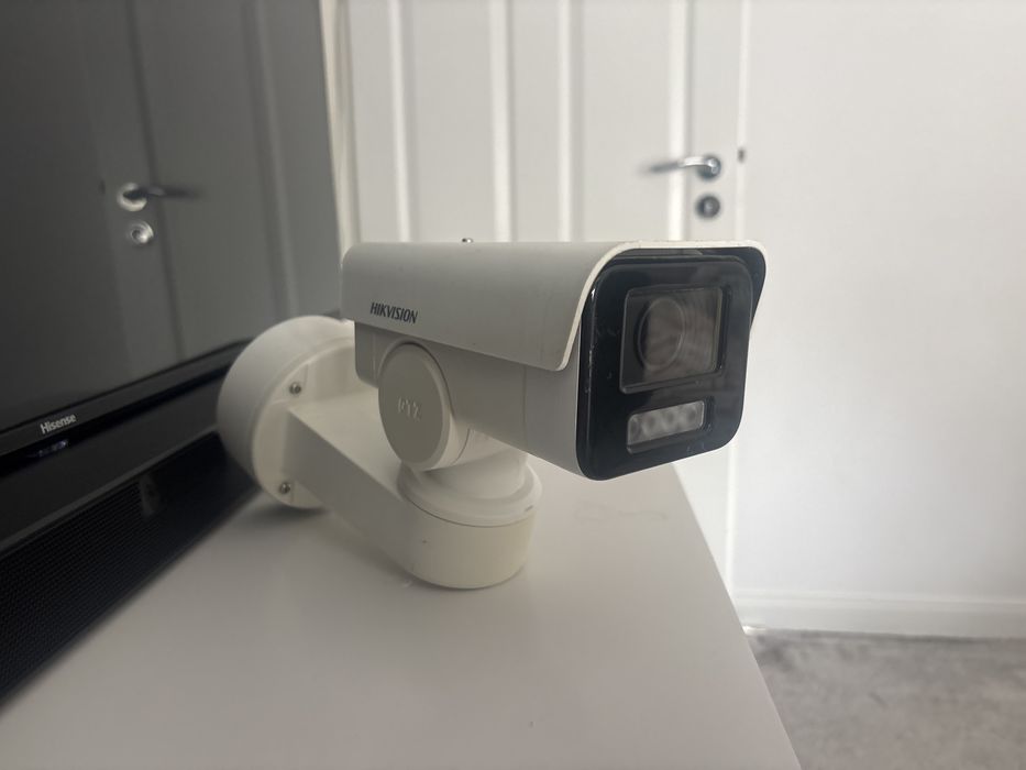 Camera de supraveghere HIKVISION