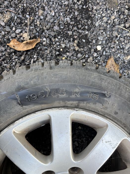 Vand set roti vw r15 cauciucuri noi de iarna