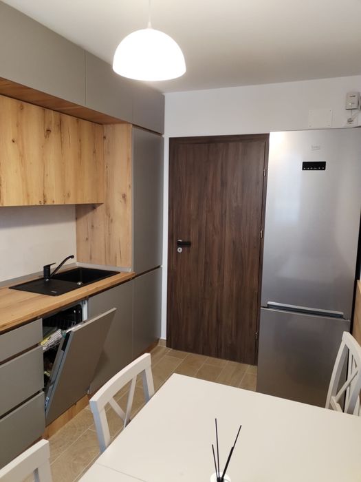 Închiriez apartament 2 camere Urban  Plaza