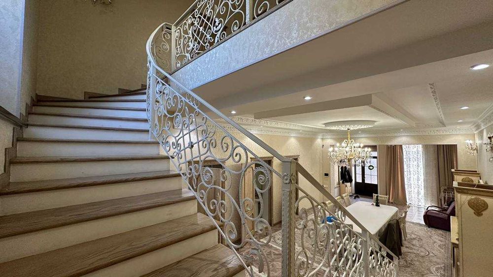 Бадамзар Дом Мечеть 3.25 участок Бассейн Сотилади 4 спальни