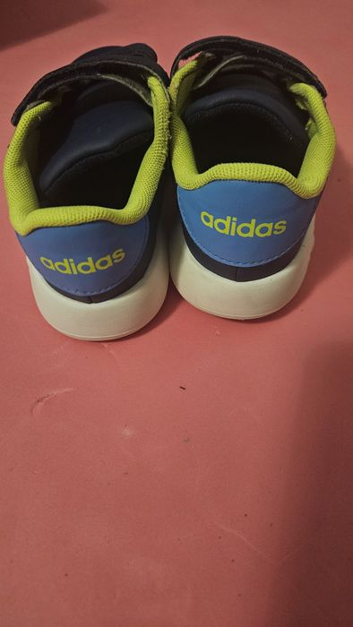 Маратонки Адидас buble 27ми номер