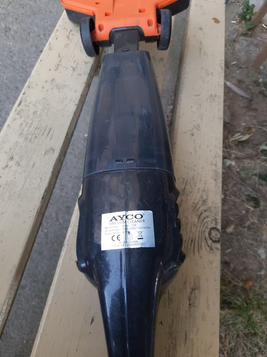 Вертикална прахосмукачка AYCO