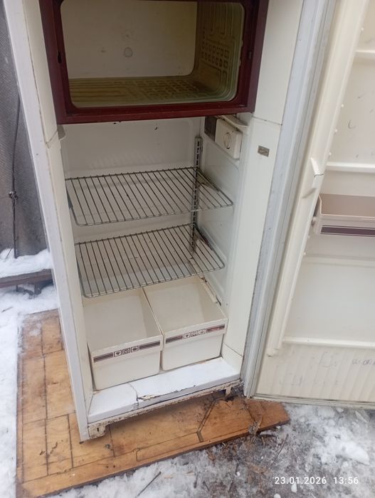 Срочно продам холодильник орск