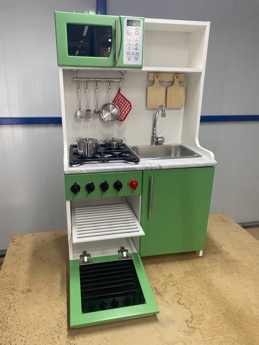 Детская игровая  кухня