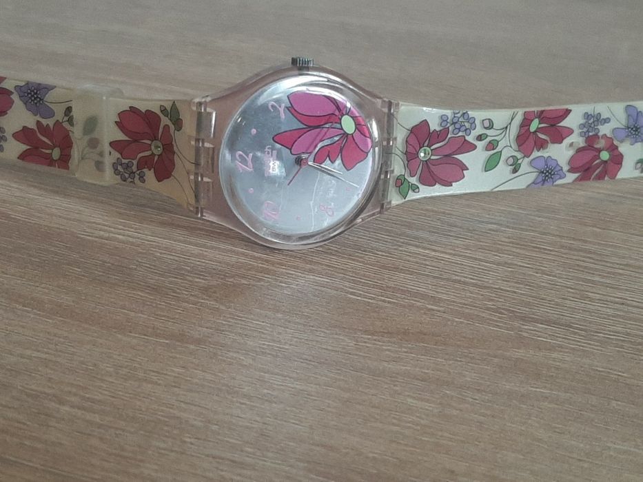 Ceas Swatch Vintage "Petit Fleur" (2004) - Model Rar de Colecție