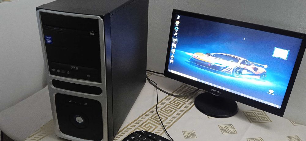 PC I5 4460 8gb ddr3 Ati RX 550 2GB GDDR5 calculator unitate