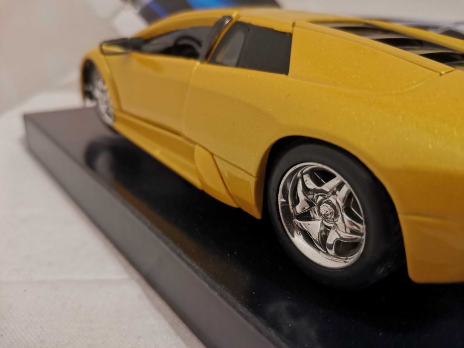 Продавам модел 1:24 Maisto Special Edition Lamborghini Murcielago