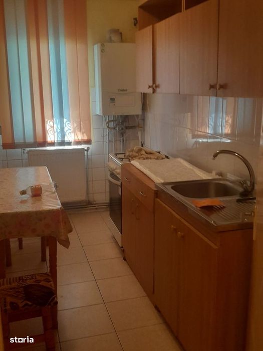 Garsoniera spatioasa la parter, centrala, termopan Orizont
