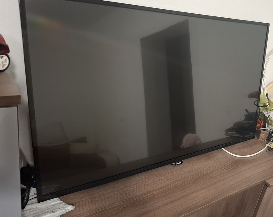 Тv Philips 43US6101/12. Smart tv Full HD. 2017г.