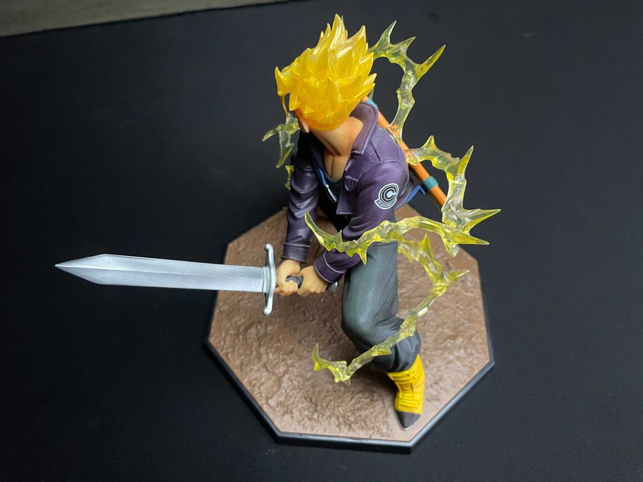 Dragonball Z Super Saiyan Trunks S.H. Figuarts