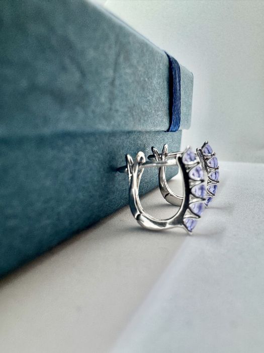 Сребърни обеци с танзанит