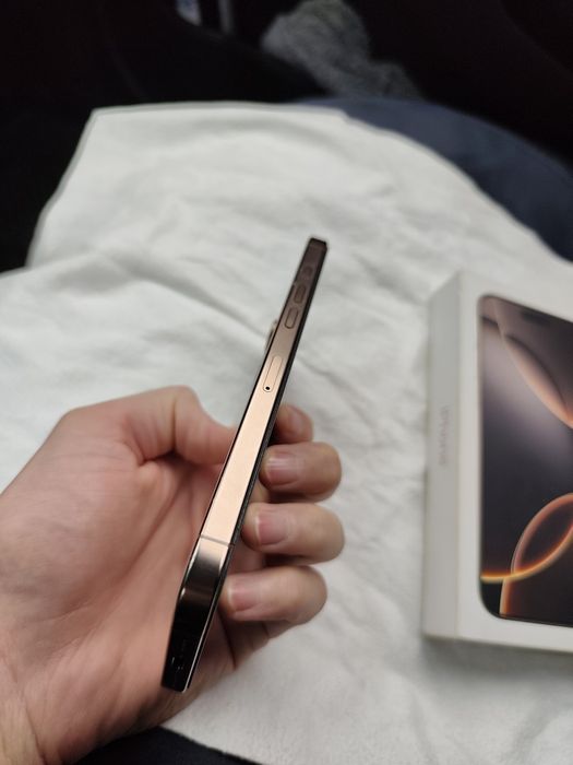 Iphone 16 pro max disert