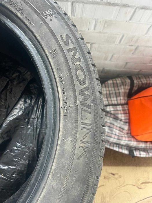 Авто шина зимняя